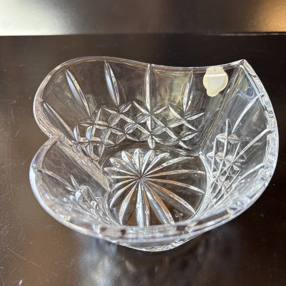 Waterford Crystal Lismore Heart Shaped Bowl (Z5)